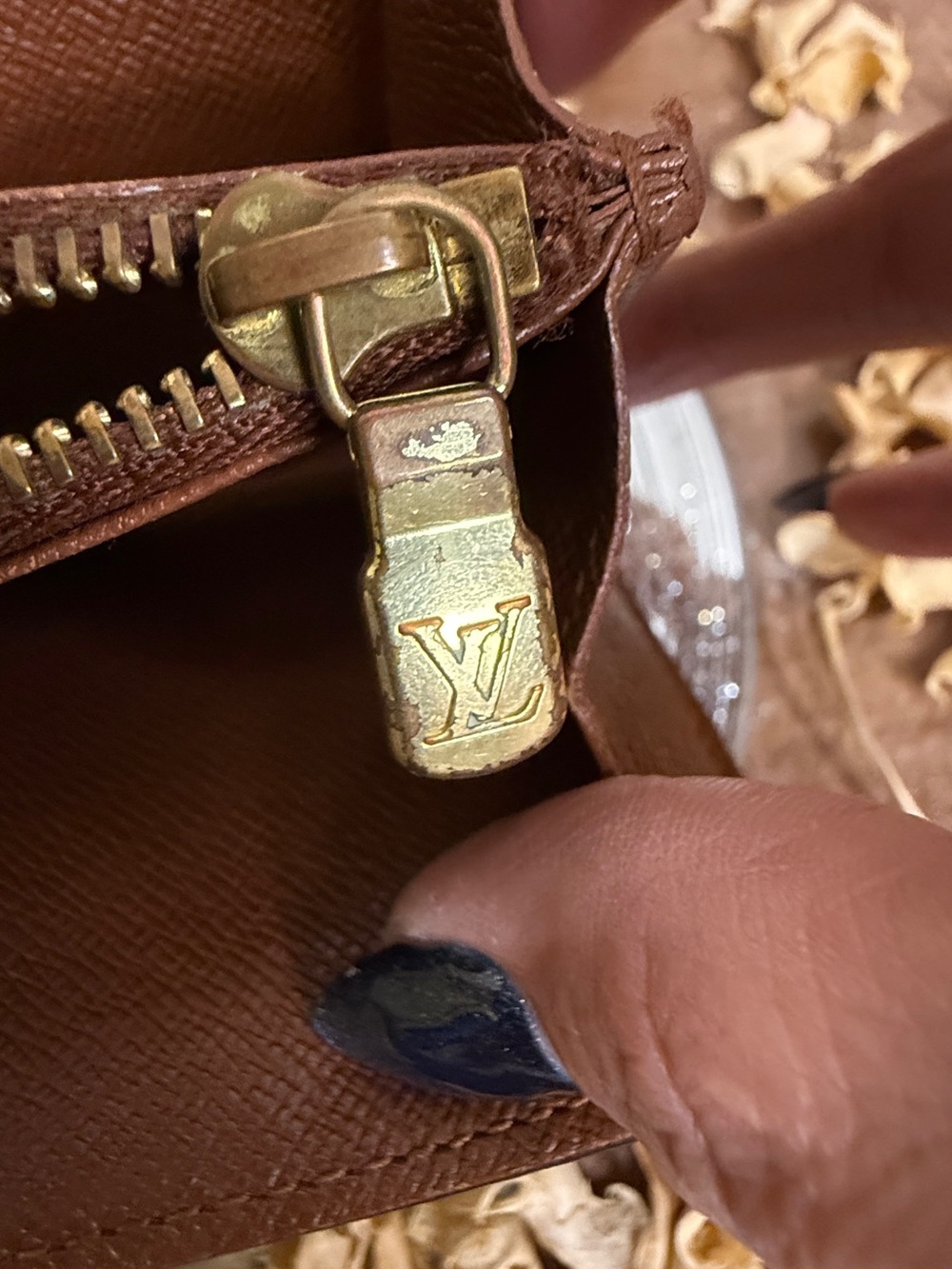 Vintage Louis Vuitton Brown Monogram Wallet/Crossbody with Gold Chain with COA - Picture 5 of 14